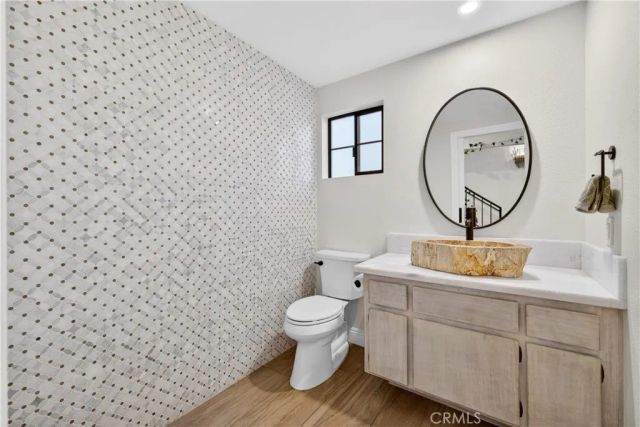 1454 N Hilltop, Azusa, CA 91702