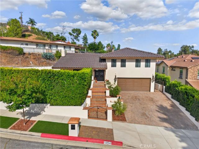 1454 N Hilltop, Azusa, CA 91702