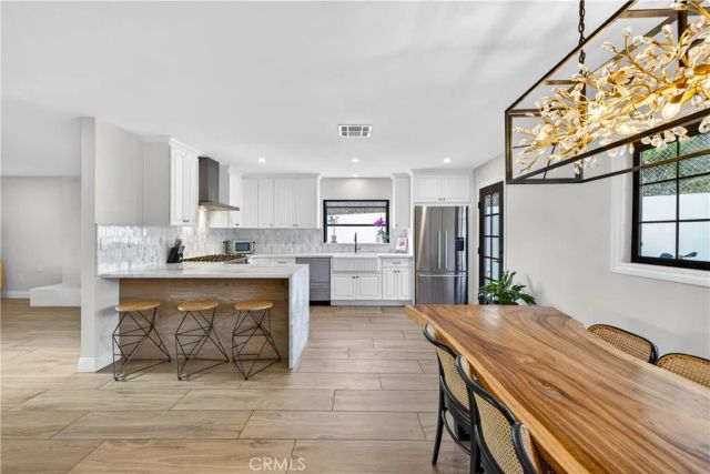 1454 N Hilltop, Azusa, CA 91702