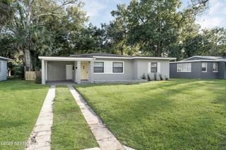 4768 BEVERLY Circle, Jacksonville, FL 32210