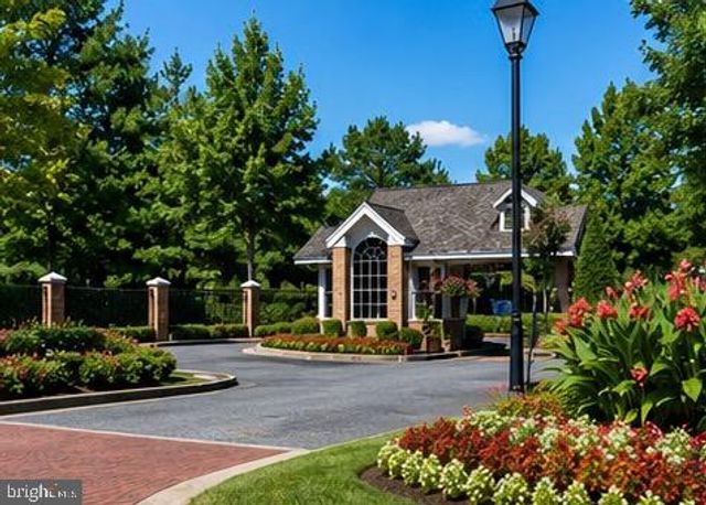 64 RIVER OAKS CIR, Baltimore, MD 21208