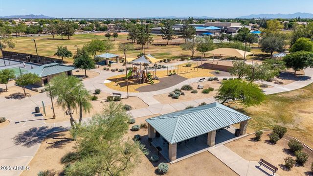 7636 W ANGELS Lane, Peoria, AZ 85383