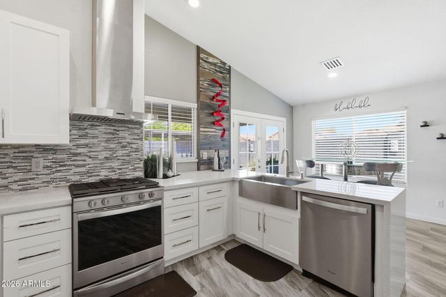 7636 W ANGELS Lane, Peoria, AZ 85383