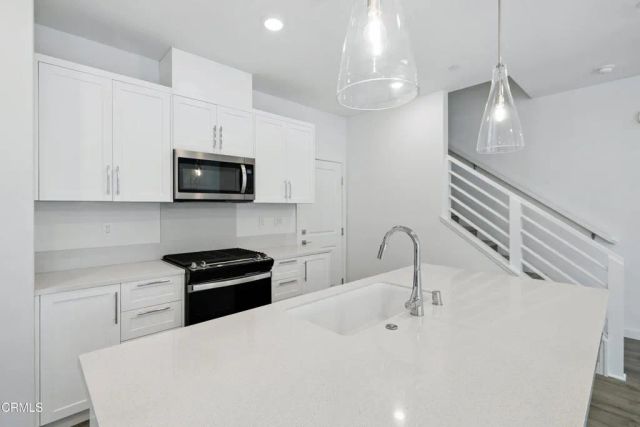 2406 Haley Point Drive, Ventura, CA 93003