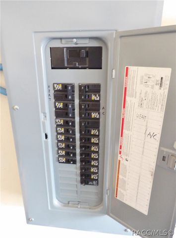 225 W Hollyfern Place, Beverly Hills, FL 34465