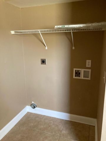 8392 Hixson Pike, Hixson, TN 37343