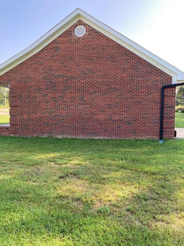 8392 Hixson Pike, Hixson, TN 37343