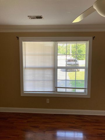 8392 Hixson Pike, Hixson, TN 37343