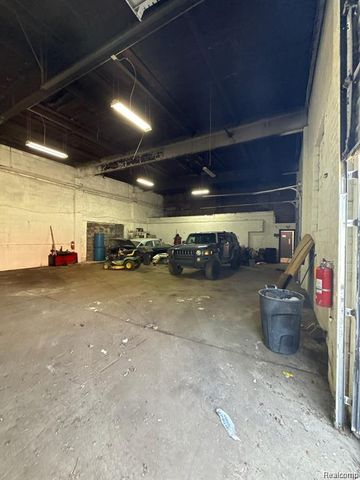 14558 Wyoming Avenue, Detroit, MI 48238