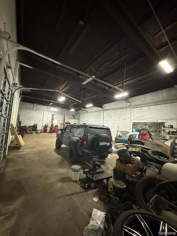 14558 Wyoming Avenue, Detroit, MI 48238