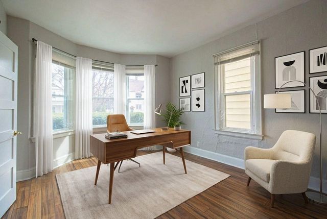 2715 N Oakland AVENUE, Milwaukee, WI 53211