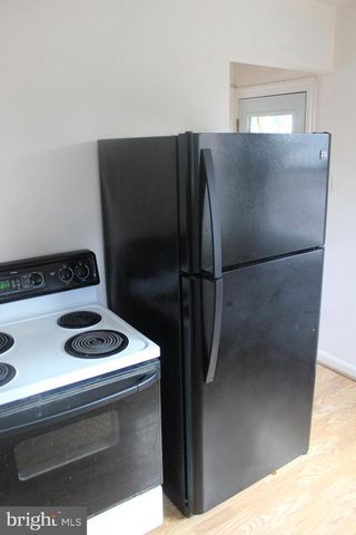 1037 BEECHWOOD DR, Hagerstown, MD 21742