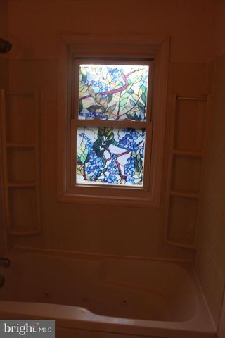 1037 BEECHWOOD DR, Hagerstown, MD 21742