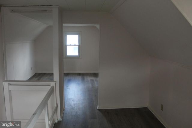 1037 BEECHWOOD DR, Hagerstown, MD 21742