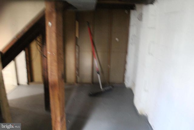 1037 BEECHWOOD DR, Hagerstown, MD 21742