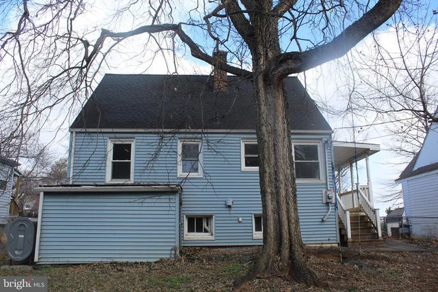 1037 BEECHWOOD DR, Hagerstown, MD 21742