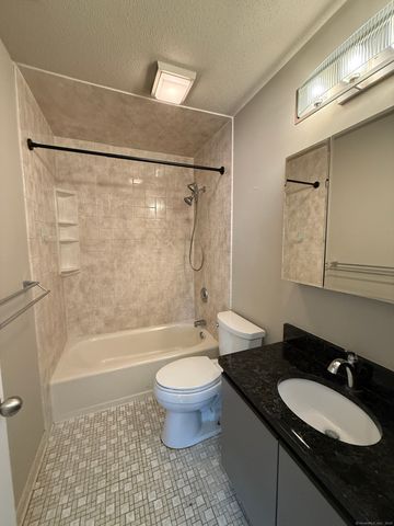 25 Little Oak Lane 25, Rocky Hill, CT 06067