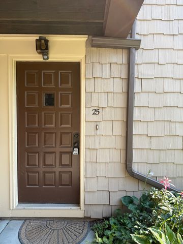 25 Little Oak Lane 25, Rocky Hill, CT 06067