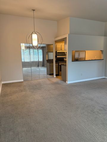 25 Little Oak Lane 25, Rocky Hill, CT 06067