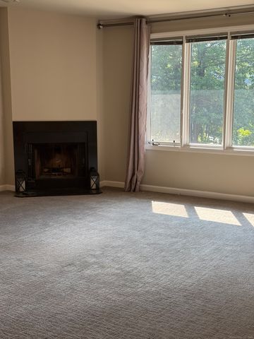 25 Little Oak Lane 25, Rocky Hill, CT 06067