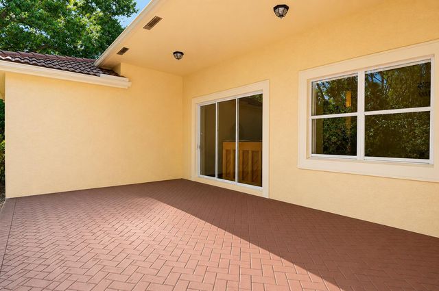 7104 NW 48TH Lane, Coconut Creek, FL 33073