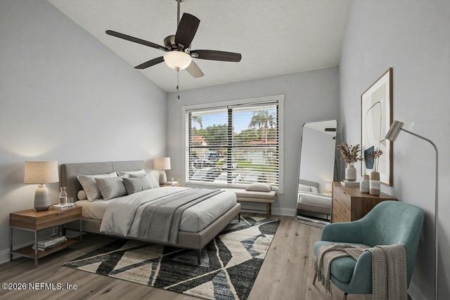 142 GOVERNOR Street 110, Green Cove Springs, FL 32043