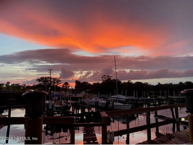 142 GOVERNOR Street 110, Green Cove Springs, FL 32043
