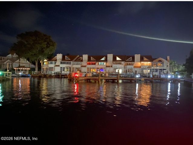 142 GOVERNOR Street 110, Green Cove Springs, FL 32043