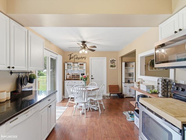 45709 Wakefield Street, Utica, MI 48317