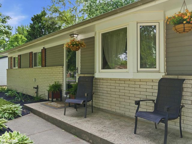 45709 Wakefield Street, Utica, MI 48317
