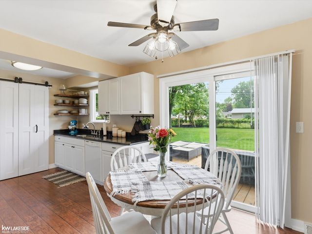 45709 Wakefield Street, Utica, MI 48317