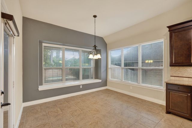 24 Camden Oaks Lane, Montgomery, TX 77356
