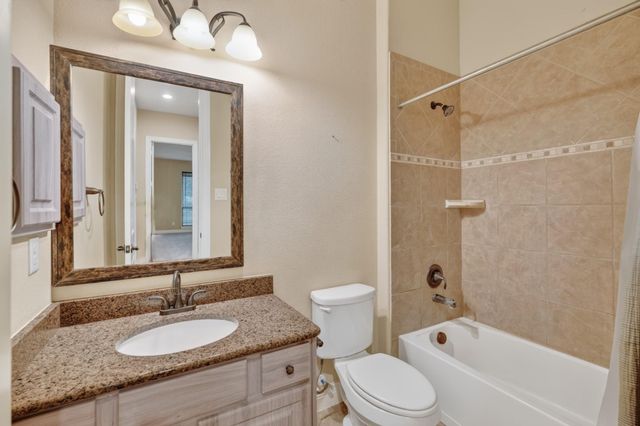24 Camden Oaks Lane, Montgomery, TX 77356