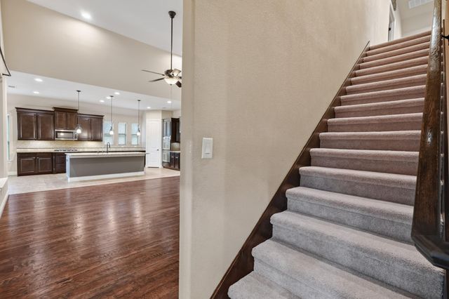 24 Camden Oaks Lane, Montgomery, TX 77356