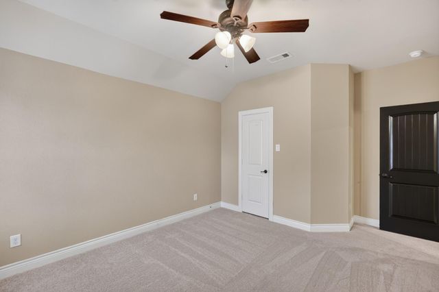 24 Camden Oaks Lane, Montgomery, TX 77356