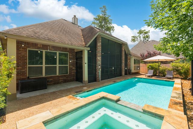 24 Camden Oaks Lane, Montgomery, TX 77356