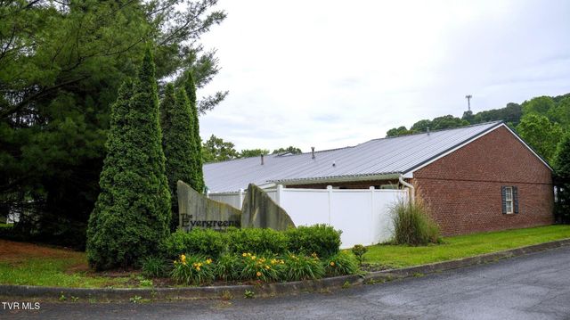 510 Colonial Road Unit 4rd, Rogersville, TN 37857