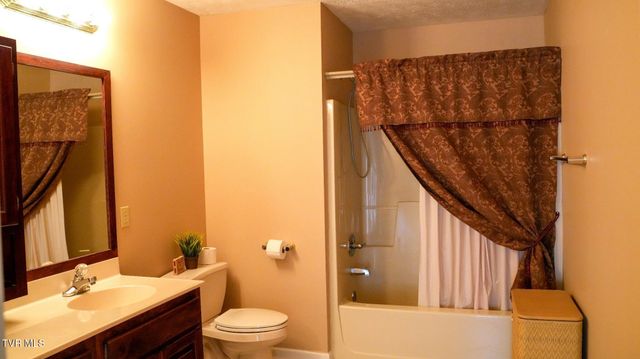 510 Colonial Road Unit 4rd, Rogersville, TN 37857