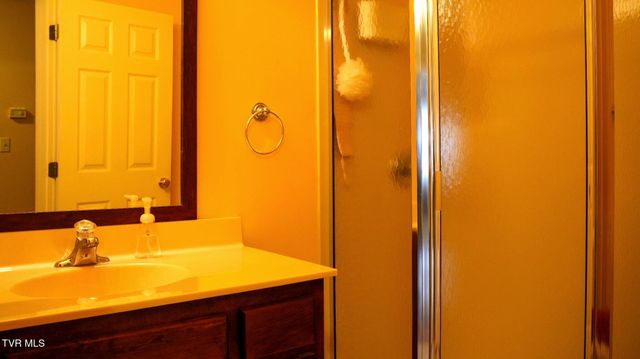 510 Colonial Road Unit 4rd, Rogersville, TN 37857