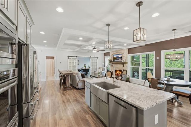 4075 Silverstone Drive, Braselton, GA 30517