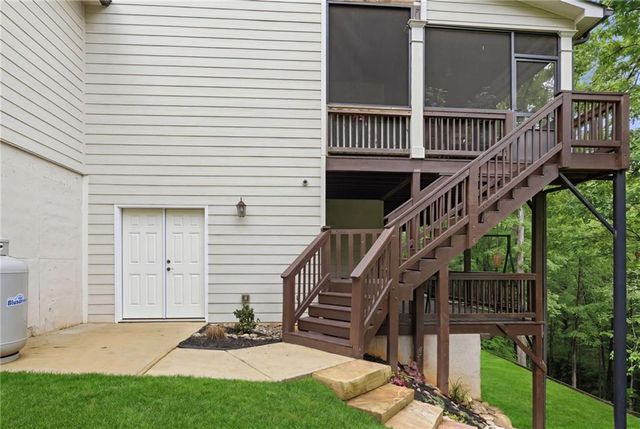 4075 Silverstone Drive, Braselton, GA 30517