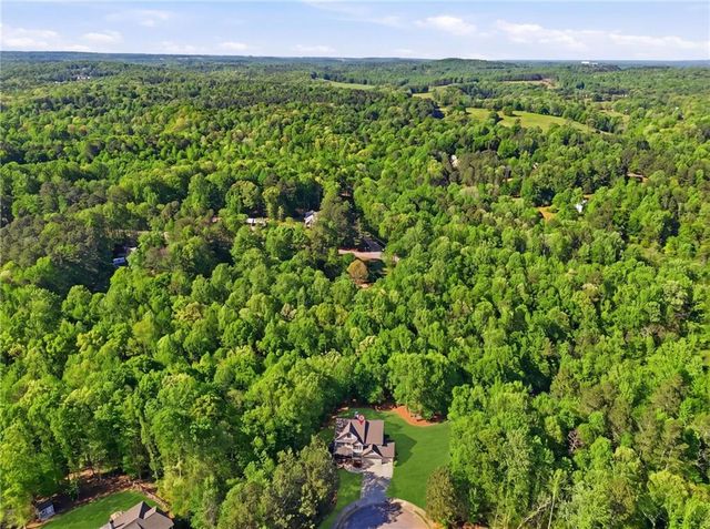 4075 Silverstone Drive, Braselton, GA 30517