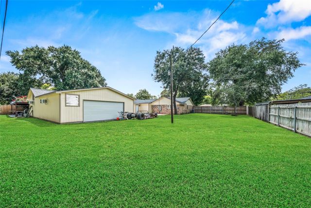 13406 E Cypress Forest Drive, Houston, TX 77070