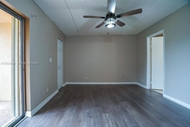 2200 Springdale Boulevard 214, Palm Springs, FL 33461