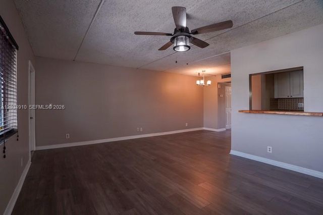 2200 Springdale Boulevard 214, Palm Springs, FL 33461