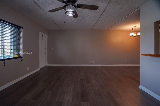2200 Springdale Boulevard 214, Palm Springs, FL 33461