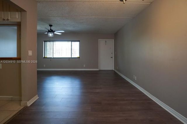 2200 Springdale Boulevard 214, Palm Springs, FL 33461