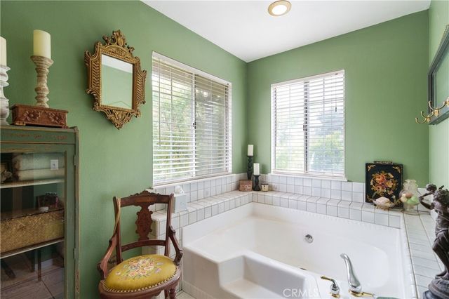 31065 Avenida Del Reposo, Temecula, CA 92591