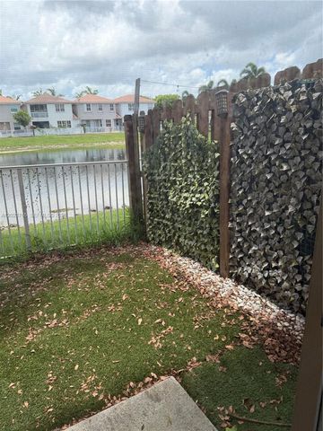 10803 NW 83rd Street 21, Doral, FL 33178