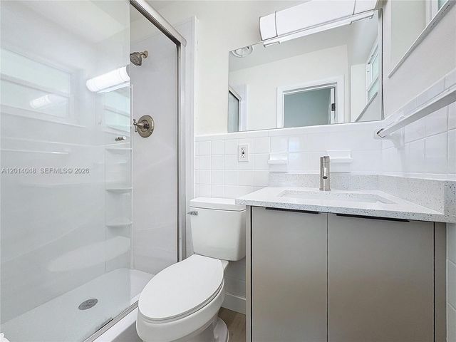 4021 NW 3rd Ter, Deerfield Beach, FL 33064